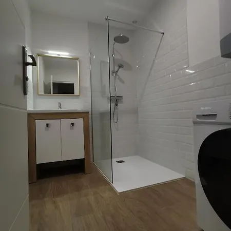 Bel 6 Personnes - Proche Toutes Commodites *